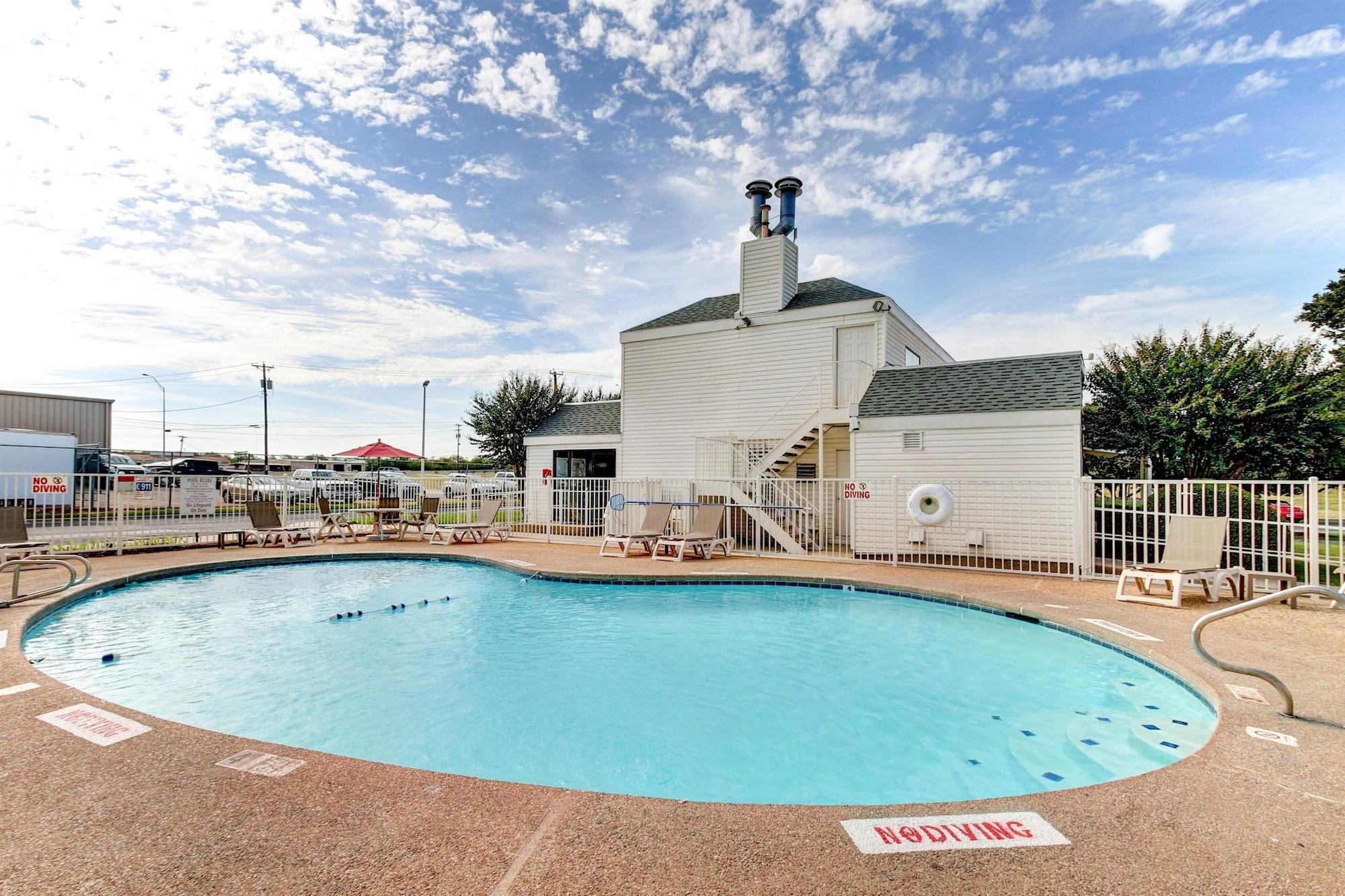 Days Inn By Wyndham Waco University Area Exterior foto